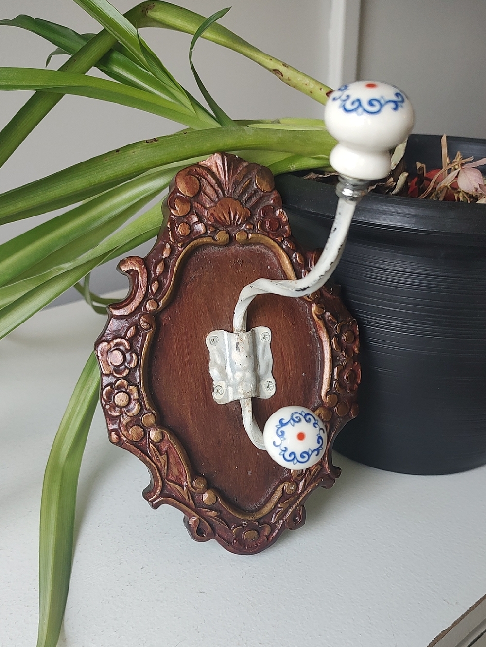 Vintage-style Double Wall Hook